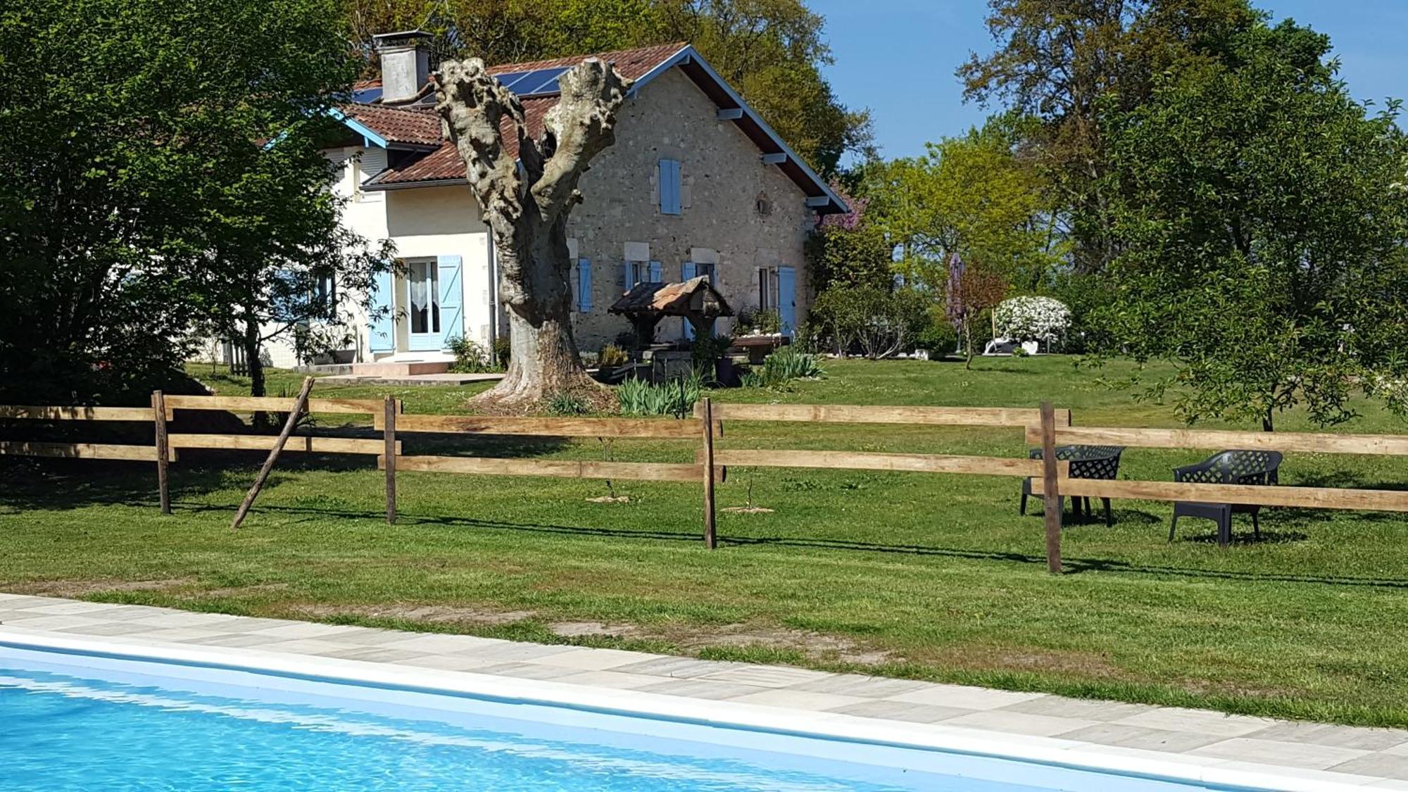 Domaine Hias Bed & Breakfast Angoume Exterior photo